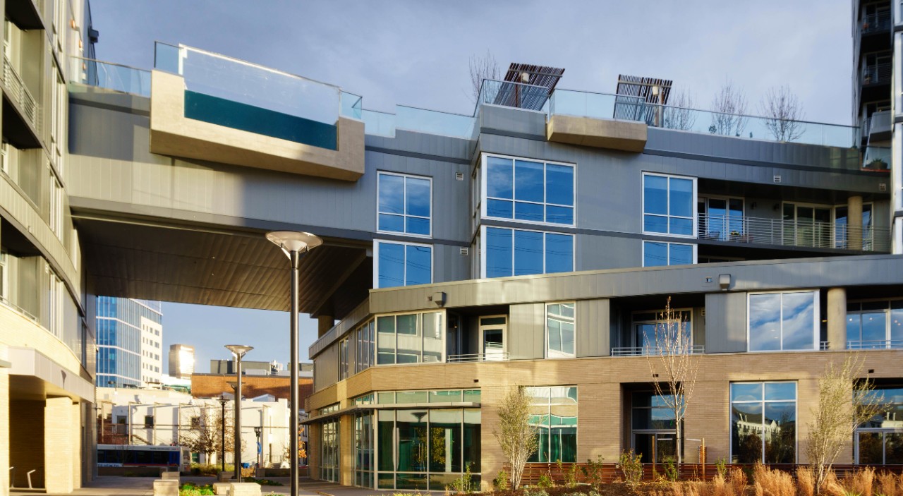 cq5dam.web.1280.1280 (44)